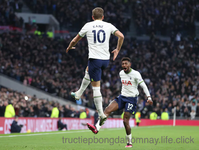 Harry Kane lọt top 2 chân sút lịch sử Ngoại hạng Anh