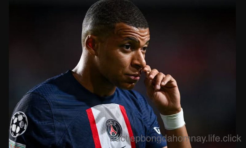 Mbappe tố cáo đội bóng cũ PSG